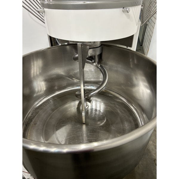 Spiral dough mixer ESMAX TNSE 200 H left (2)