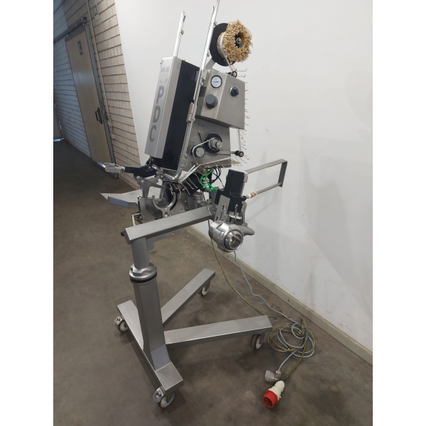 Klipsatorius pusautomatis Poly-Clip PDC 600 (2)